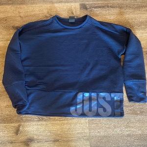 Nike navy pull over‎ medium